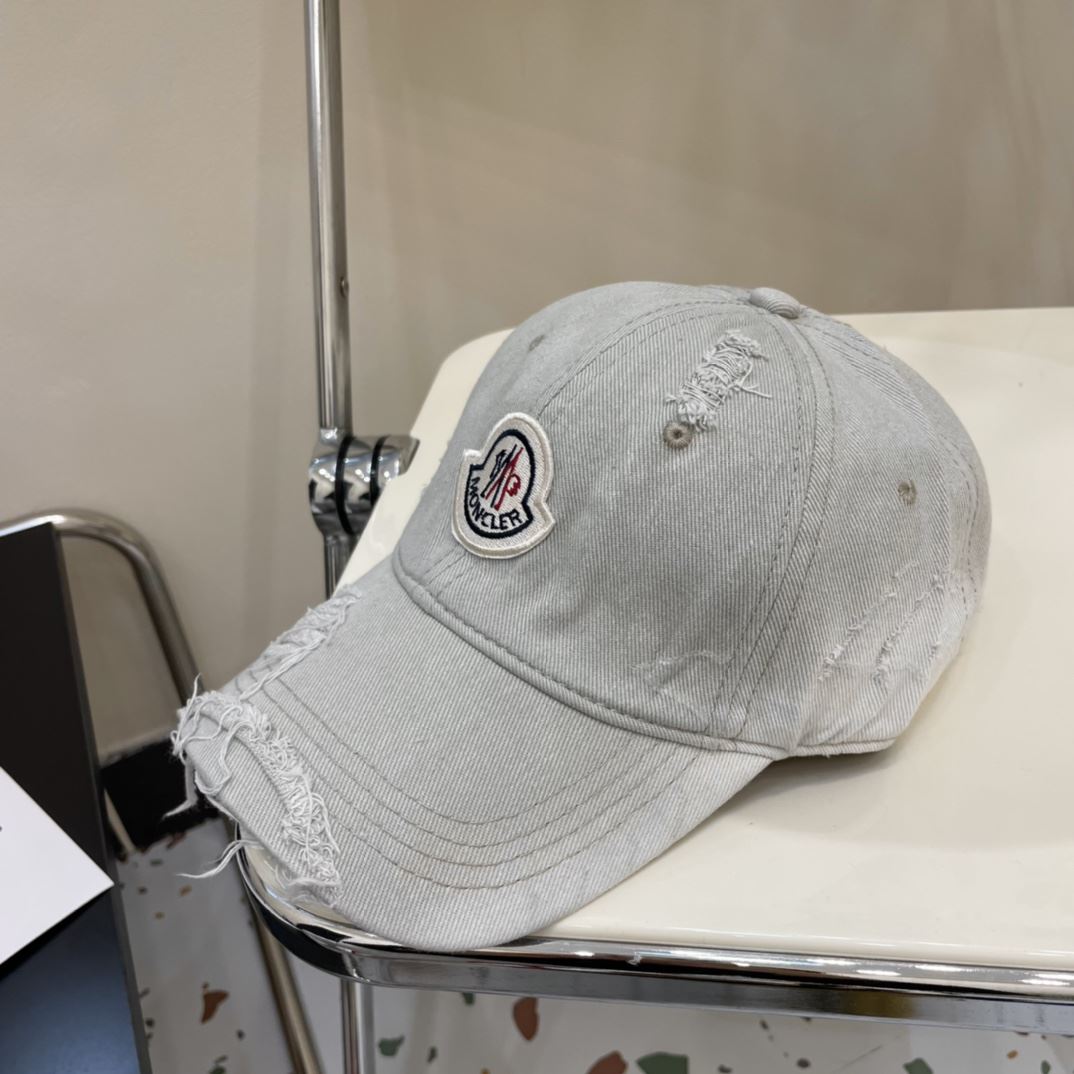 Moncler Caps